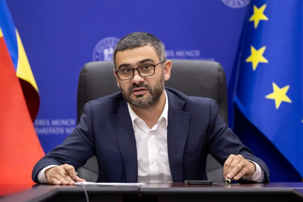 Florin Manole promite indexarea pensiilor și scutirea de CASS pentru mame și veterani