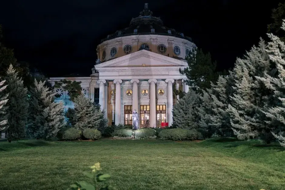 Jurnaliștii atacati în fața DIICOT după audierea socrului lui Georgescu