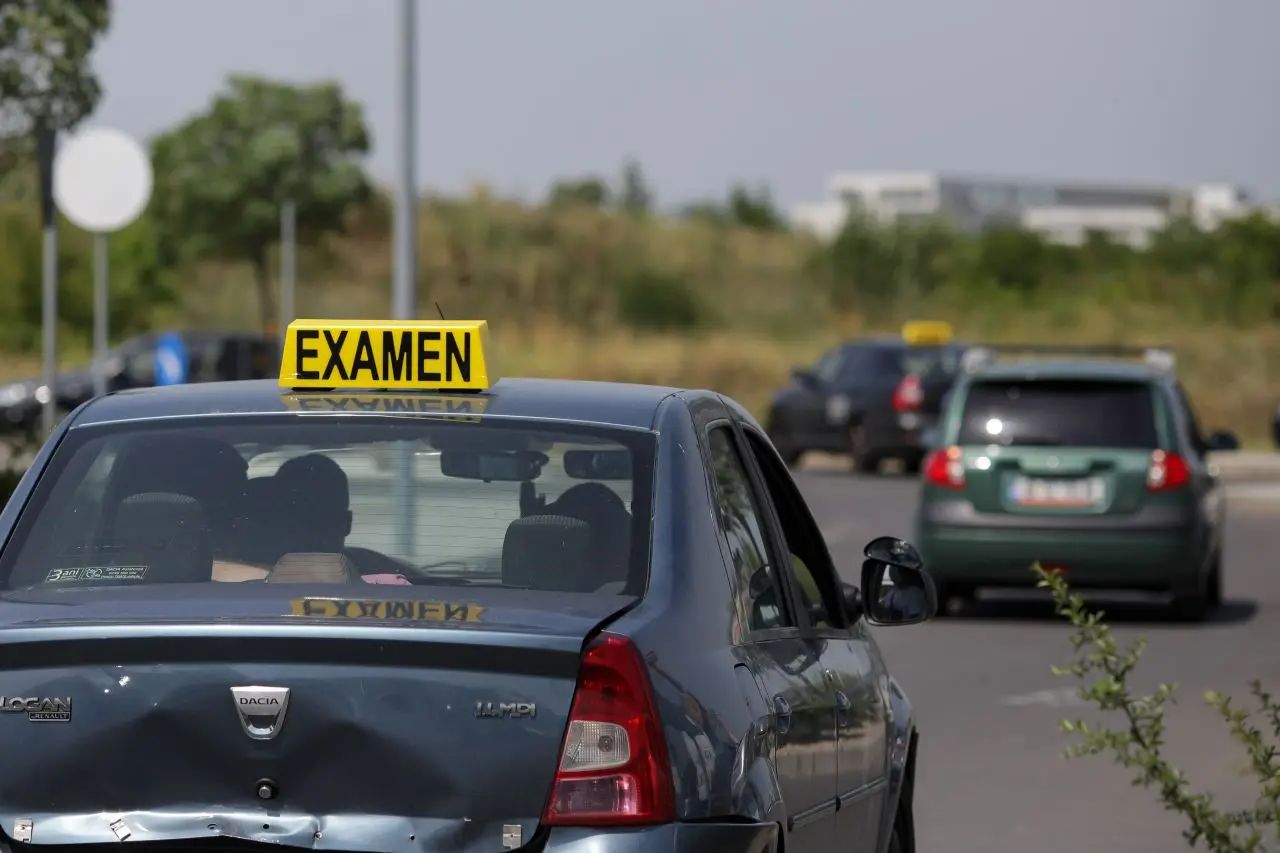 Șeful Serviciului Permise Ilfov, reținut de DNA pentru corupție la examenele auto