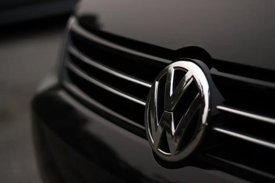 Volkswagen vrea să înghețe salariile a 660.000 de angajați până în 2030